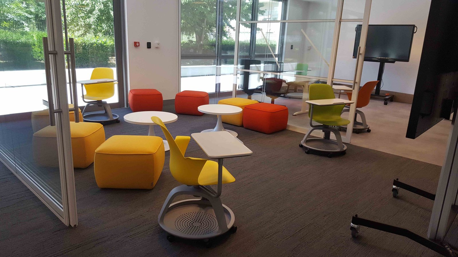 Delaforge Diffusion | mobilier de bureau professionnel | postes de travail design